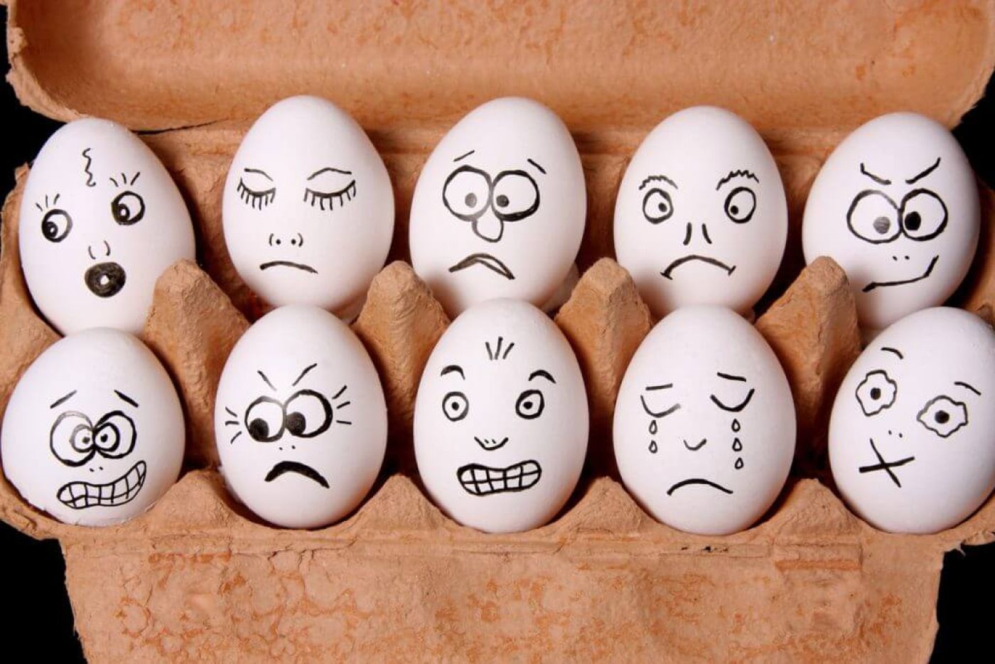 Unterschiedliche Eiergesichter. Eine neue Arbeitswelt kennenlernen